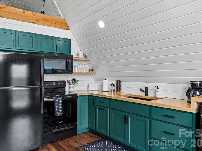2320 Swan Creek Road, Jonesville, NC 28642.  MLS# CAR4377895, YatesRealty ID 22939. 