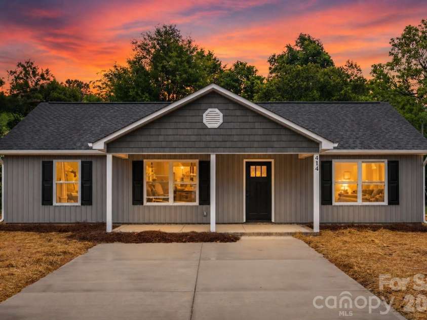 414 Peachtree Street, Albemarle, NC 28001.  MLS# CAR4351060, YatesRealty ID 2294. 
