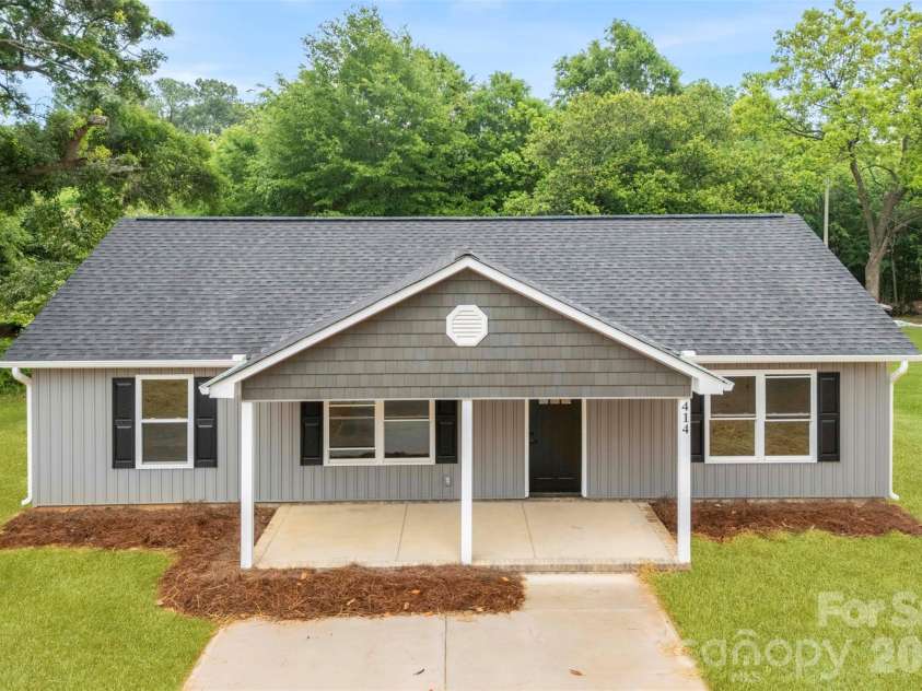 414 Peachtree Street, Albemarle, NC 28001.  MLS# CAR4351060, YatesRealty ID 2294. 