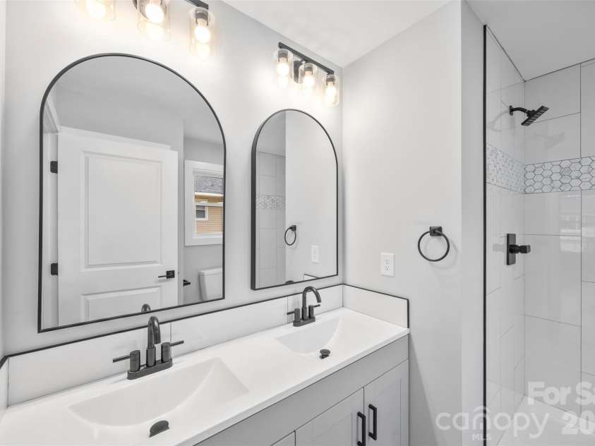 414 Peachtree Street, Albemarle, NC 28001.  MLS# CAR4351060, YatesRealty ID 2294. Primary Bathroom
