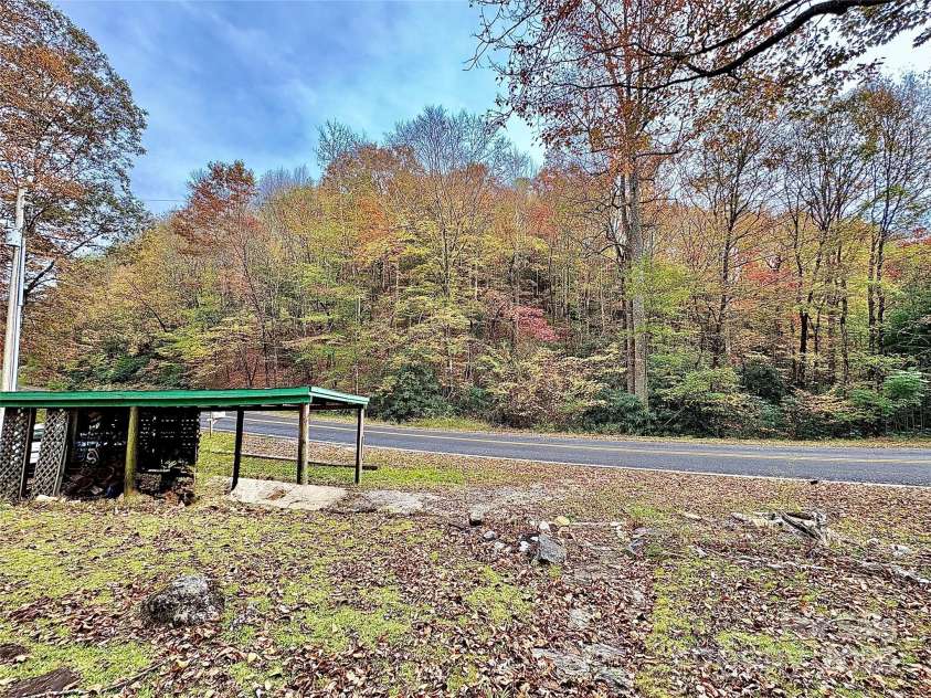 875 Carson Creek Road, Brevard, NC 28712.  MLS# CAR4316362, YatesRealty ID 2294. 