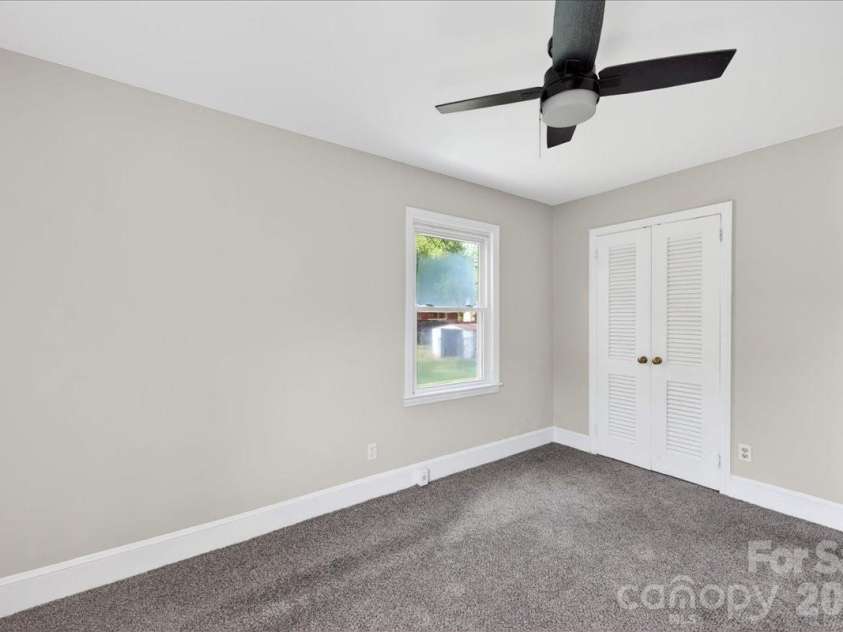 4820 Charleston Drive, Charlotte, NC 28212.  MLS# CAR4369686, YatesRealty ID 22940. 