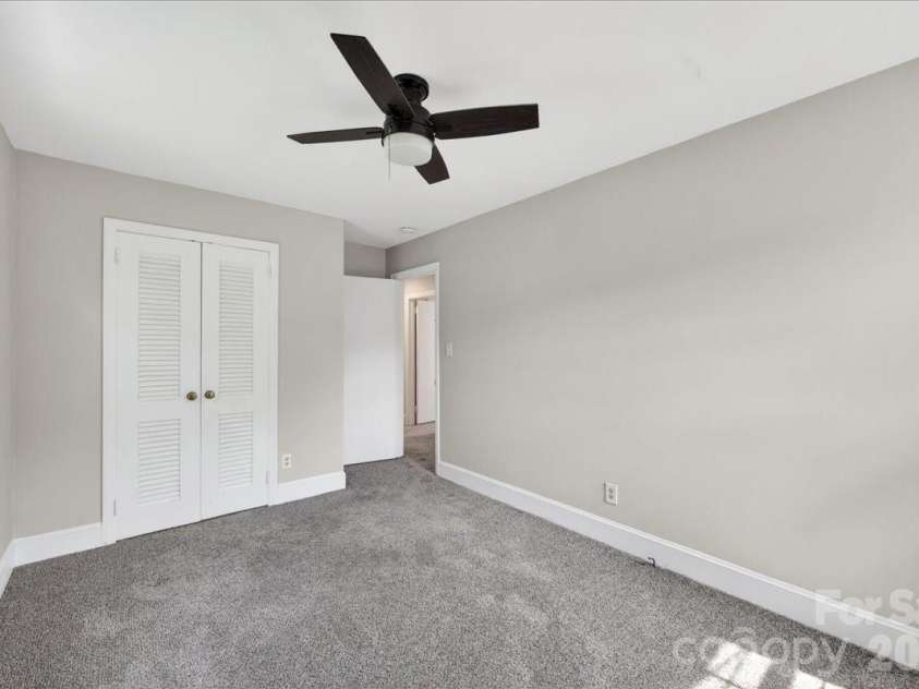 4820 Charleston Drive, Charlotte, NC 28212.  MLS# CAR4369686, YatesRealty ID 22940. 