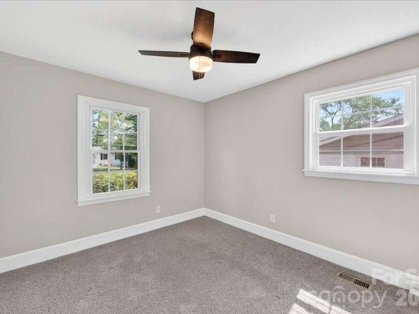 4820 Charleston Drive, Charlotte, NC 28212.  MLS# CAR4369686, YatesRealty ID 22940. 