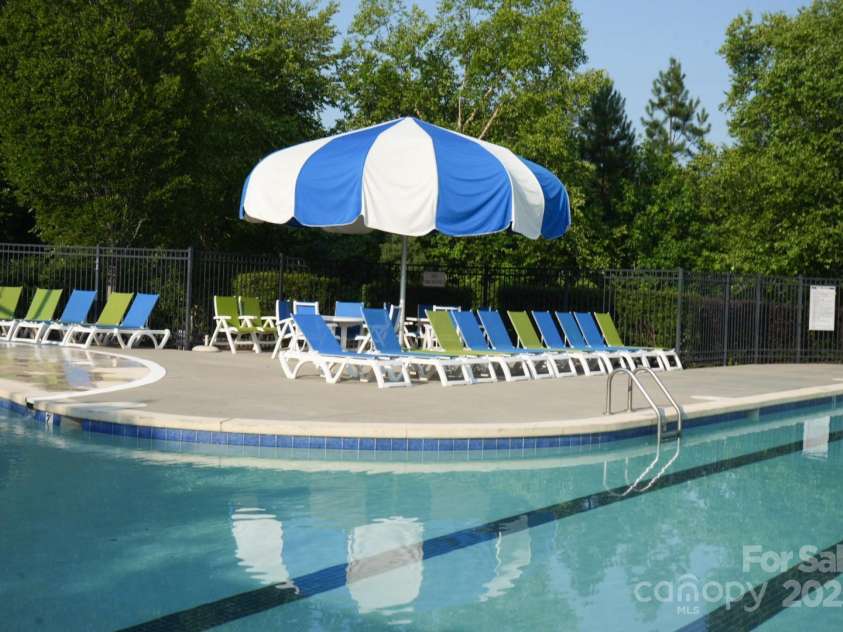 14411 Glendon Hall Lane, Charlotte, NC 28262.  MLS# CAR4268955, YatesRealty ID 22941. Community Pool