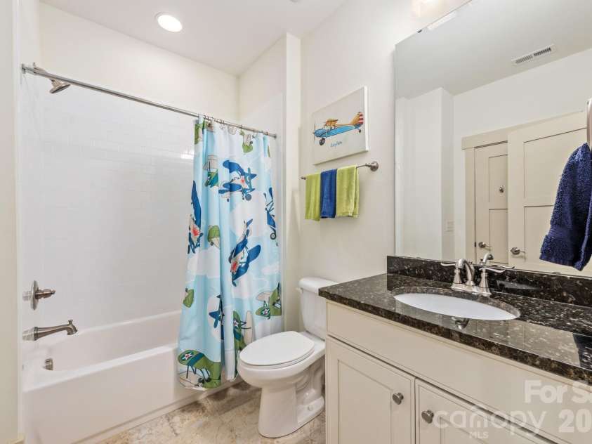 18321 Rosapenny Road, Charlotte, NC 28278.  MLS# CAR4364652, YatesRealty ID 22942. 3rd bathroom ensuite