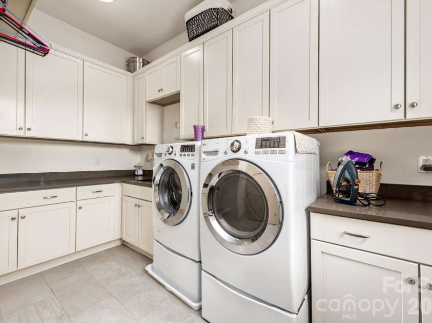 18321 Rosapenny Road, Charlotte, NC 28278.  MLS# CAR4364652, YatesRealty ID 22942. Utility room on Main level