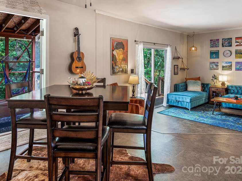 5922 Sullins Road, Charlotte, NC 28214.  MLS# CAR4272470, YatesRealty ID 22942. 