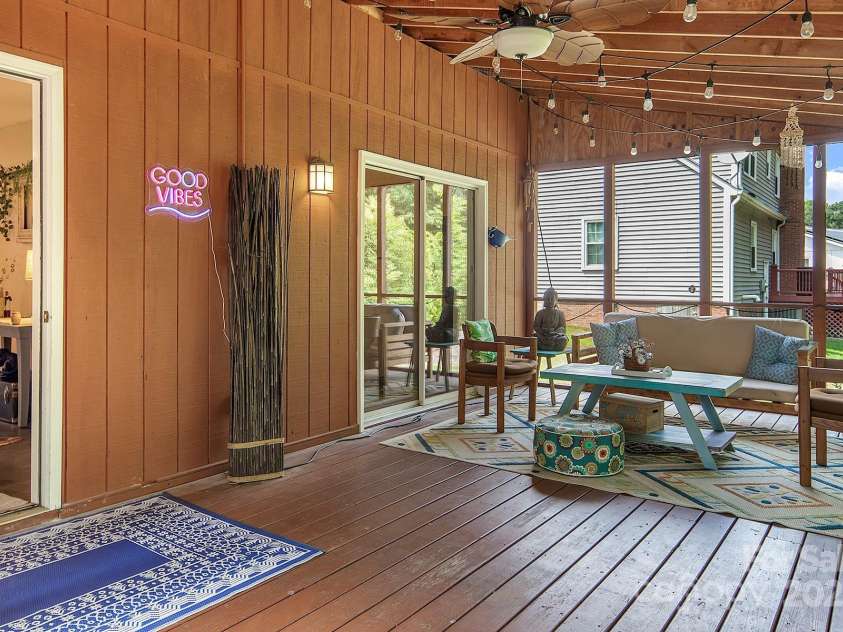 5922 Sullins Road, Charlotte, NC 28214.  MLS# CAR4272470, YatesRealty ID 22942. 