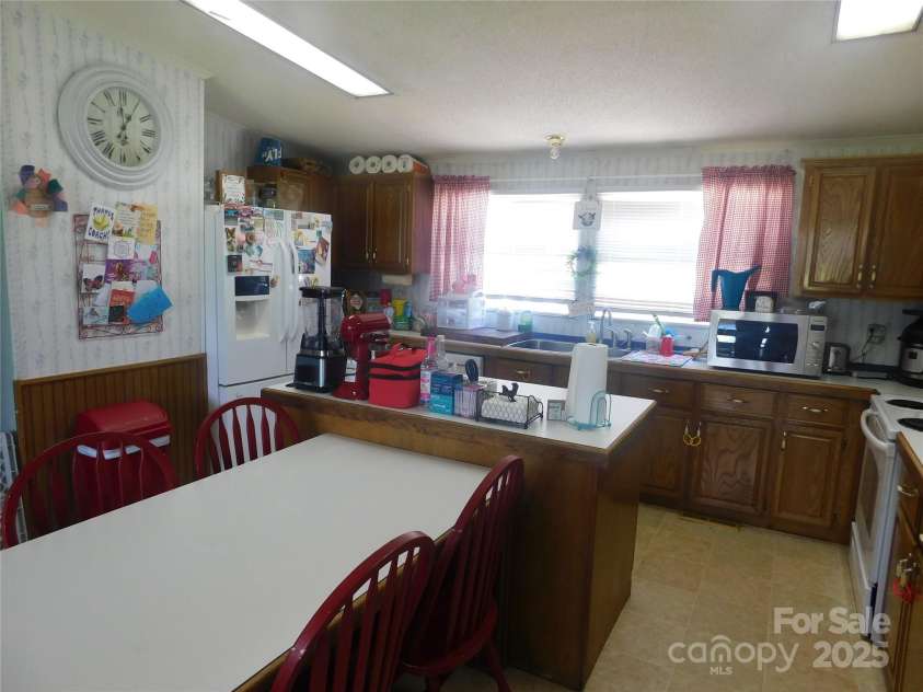 33343 Old Salisbury Road, Albemarle, NC 28001.  MLS# CAR4273677, YatesRealty ID 22943. 