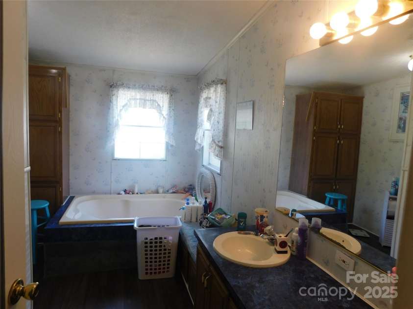 33343 Old Salisbury Road, Albemarle, NC 28001.  MLS# CAR4273677, YatesRealty ID 22943. 