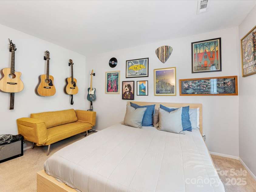 1115 Berry Ridge Road, Charlotte, NC 28270.  MLS# CAR4274309, YatesRealty ID 22944. 2nd Bedroom or office space!