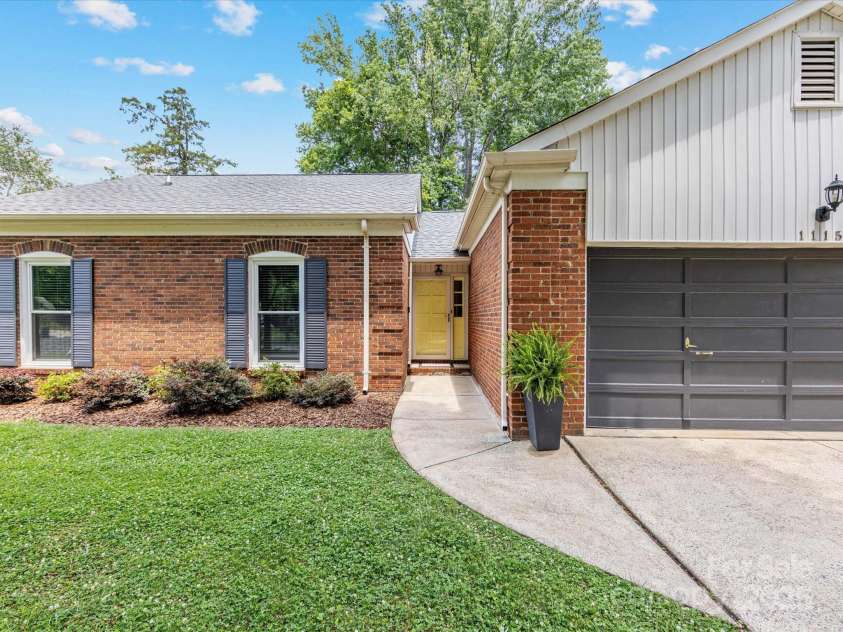 1115 Berry Ridge Road, Charlotte, NC 28270.  MLS# CAR4274309, YatesRealty ID 22944. 