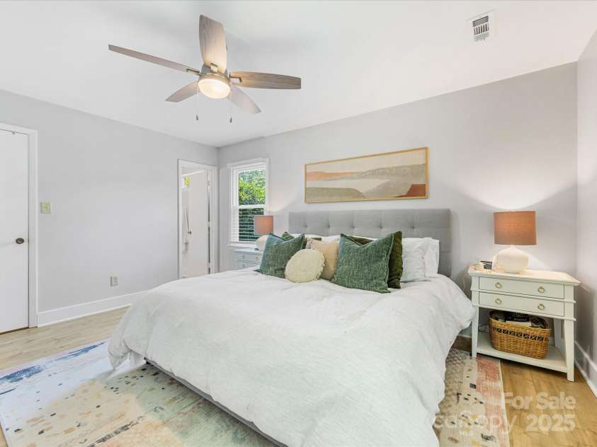 1115 Berry Ridge Road, Charlotte, NC 28270.  MLS# CAR4274309, YatesRealty ID 22944. Large primary bedroom with walk-in closet!