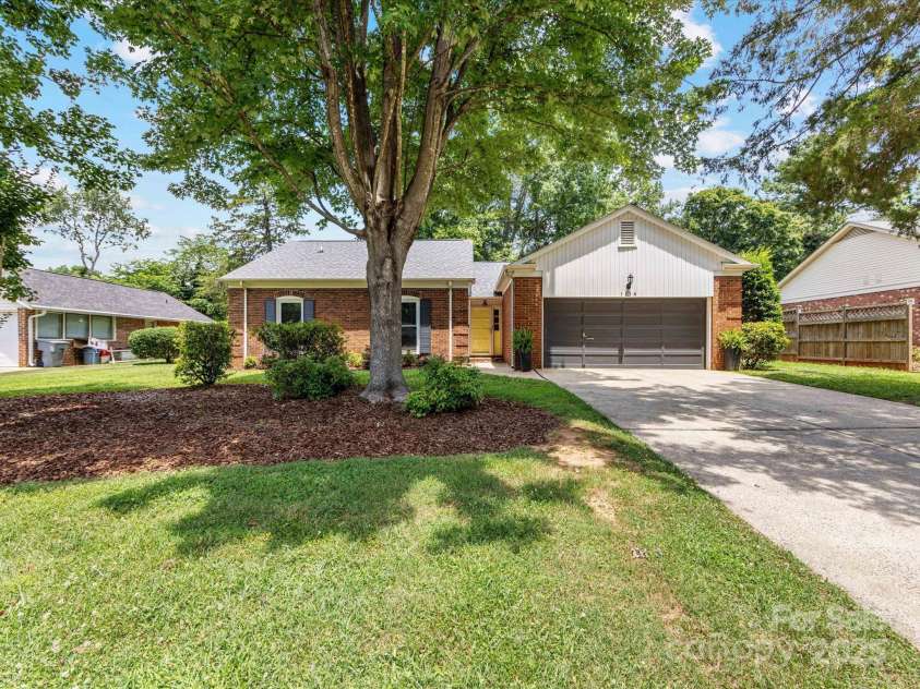 1115 Berry Ridge Road, Charlotte, NC 28270.  MLS# CAR4274309, YatesRealty ID 22944. Welcome home!