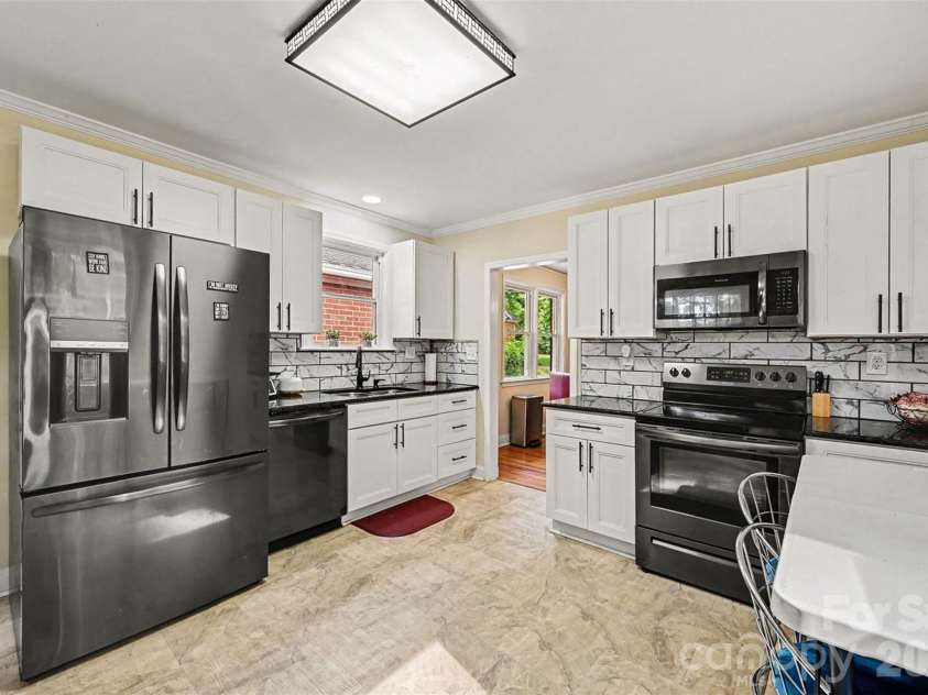 704 Marion Sims Drive, Lancaster, SC 29720.  MLS# CAR4379158, YatesRealty ID 22944. 