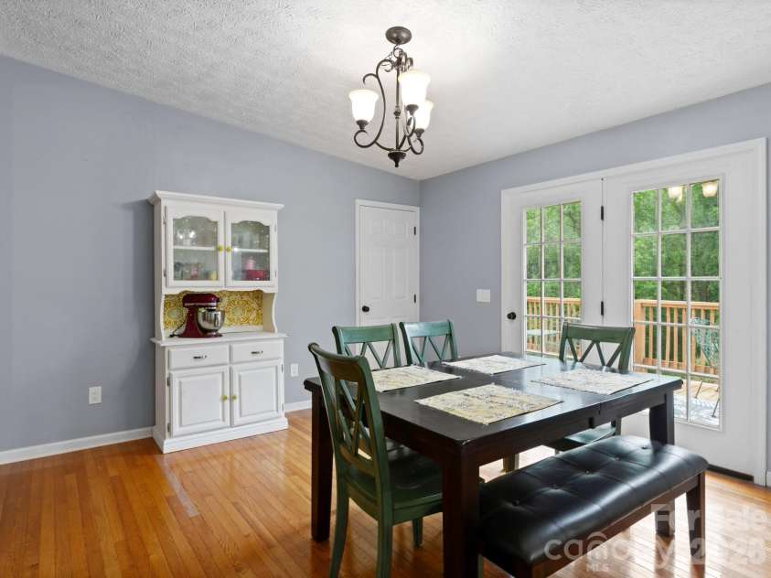 38 Brown Lynch Road, Candler, NC 28715.  MLS# CAR4377912, YatesRealty ID 22946. Dining Area