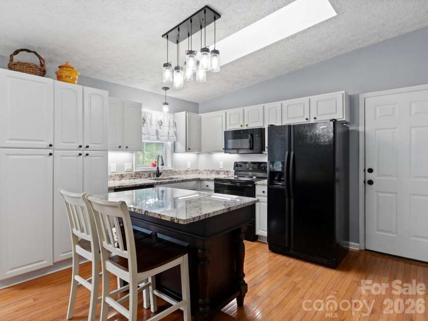 38 Brown Lynch Road, Candler, NC 28715.  MLS# CAR4377912, YatesRealty ID 22946. Kitchen
