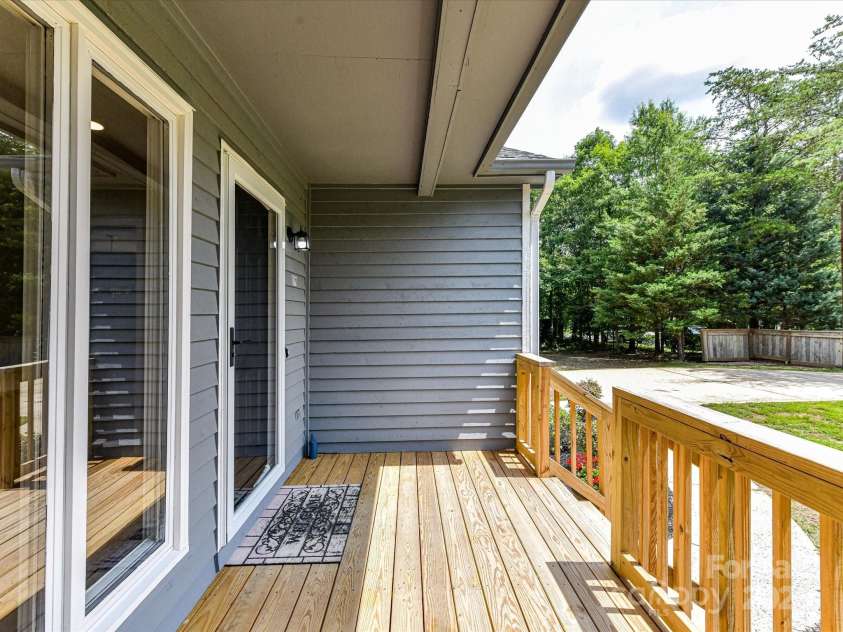 1117 Hidden Brook Lane, Clover, SC 29710.  MLS# CAR4270632, YatesRealty ID 22947. 