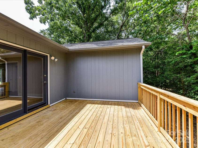 1117 Hidden Brook Lane, Clover, SC 29710.  MLS# CAR4270632, YatesRealty ID 22947. 