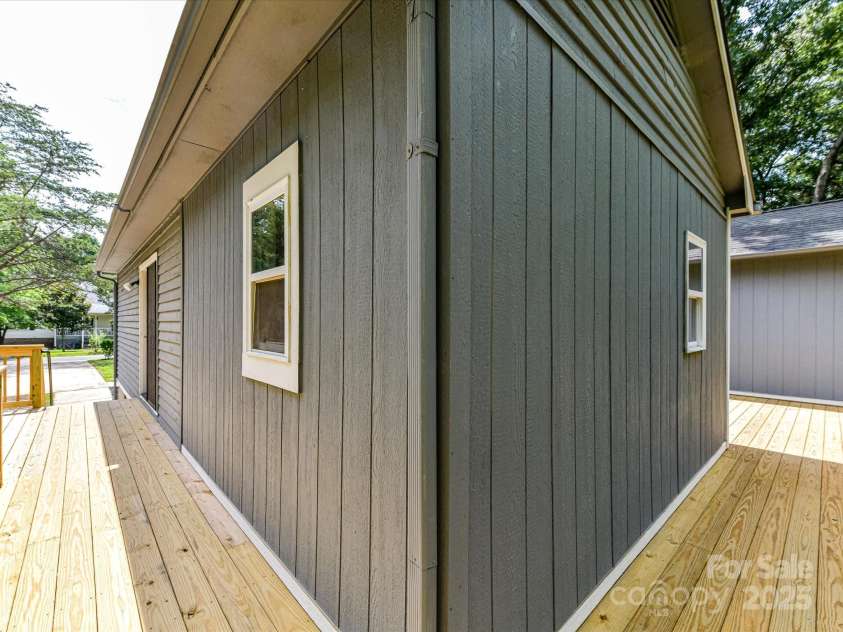 1117 Hidden Brook Lane, Clover, SC 29710.  MLS# CAR4270632, YatesRealty ID 22947. 