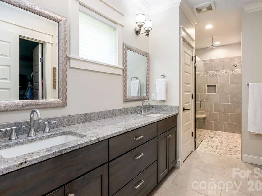 1 Stills Creek Loop, Fairview, NC 28730.  MLS# CAR4375448, YatesRealty ID 22948. 