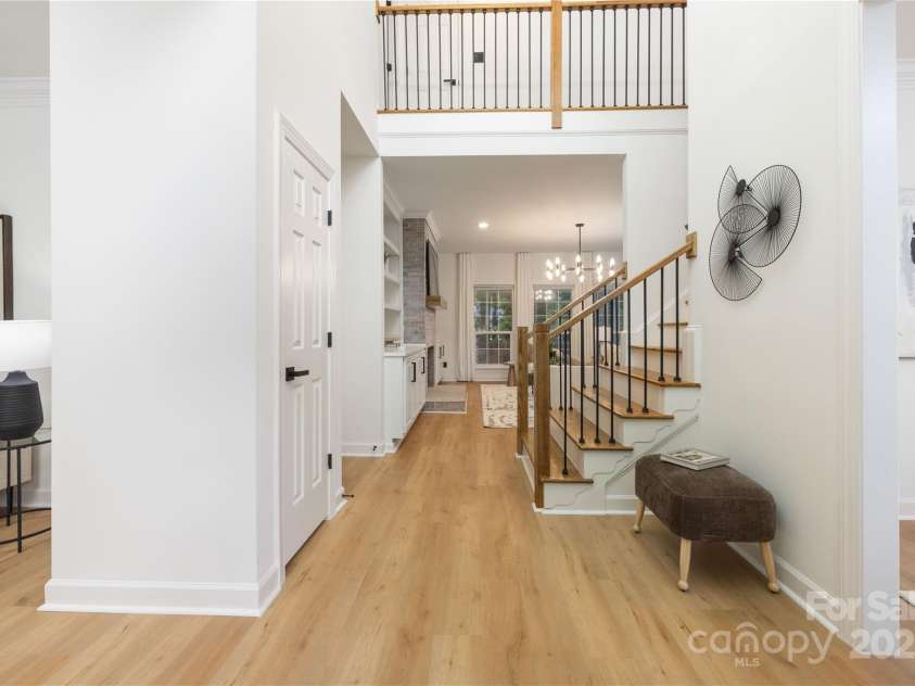 4808 Cobble Glen Way, Charlotte, NC 28269.  MLS# CAR4276072, YatesRealty ID 22948. 