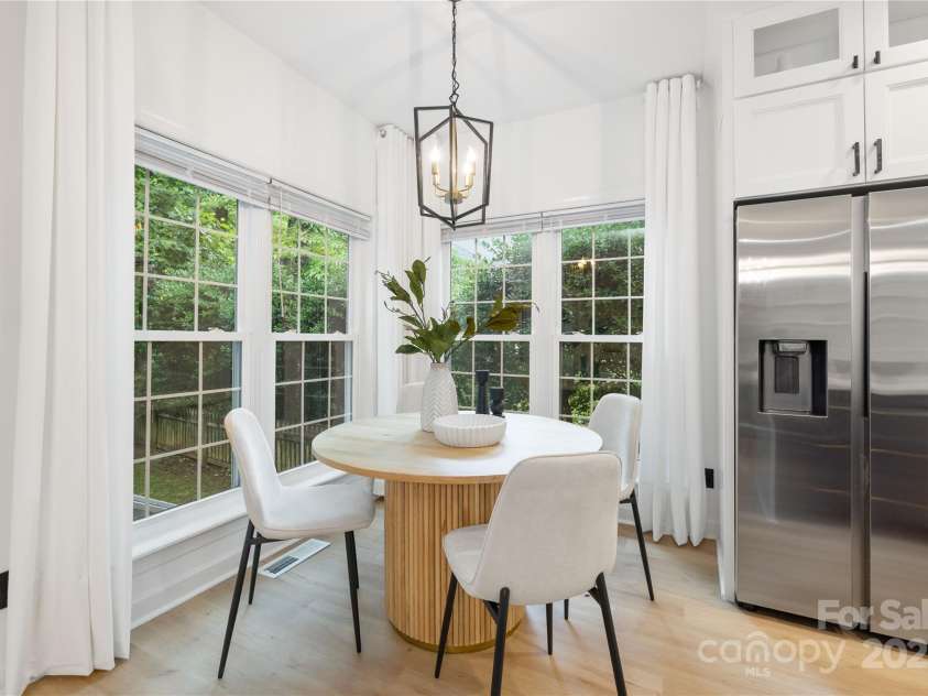 4808 Cobble Glen Way, Charlotte, NC 28269.  MLS# CAR4276072, YatesRealty ID 22948. 