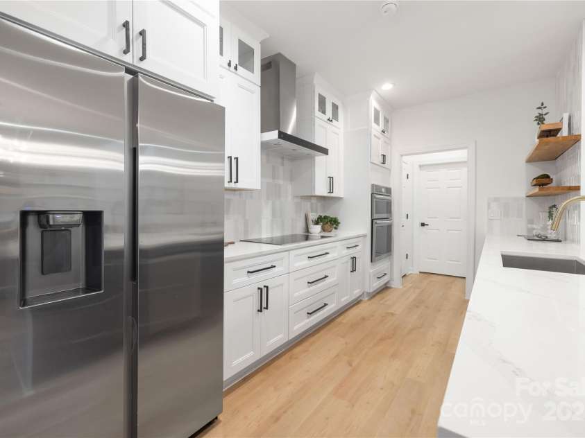 4808 Cobble Glen Way, Charlotte, NC 28269.  MLS# CAR4276072, YatesRealty ID 22948. 