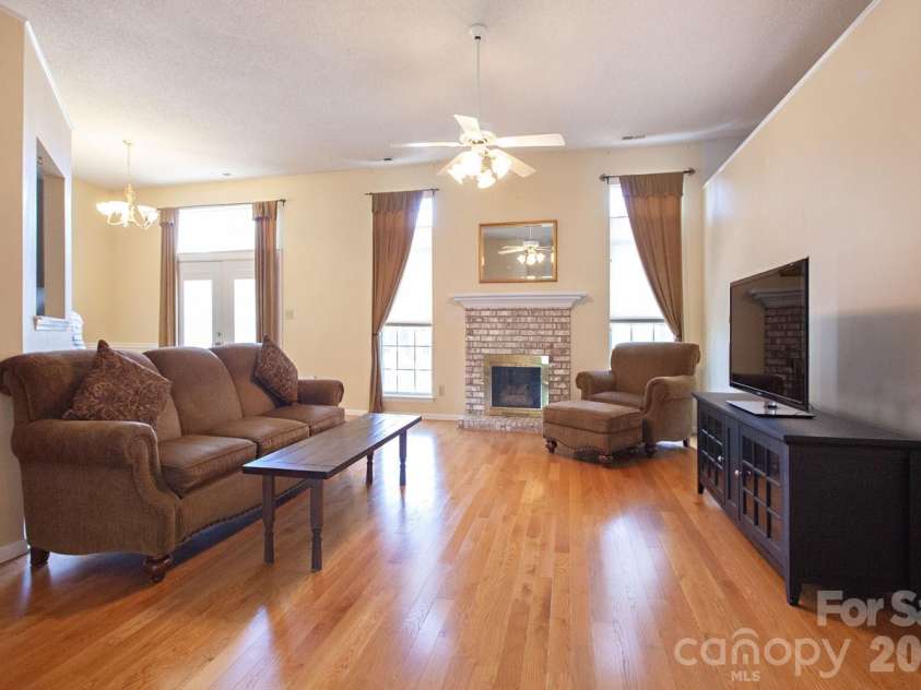 14621 Smith Road, Charlotte, NC 28273.  MLS# CAR4381558, YatesRealty ID 22949. 