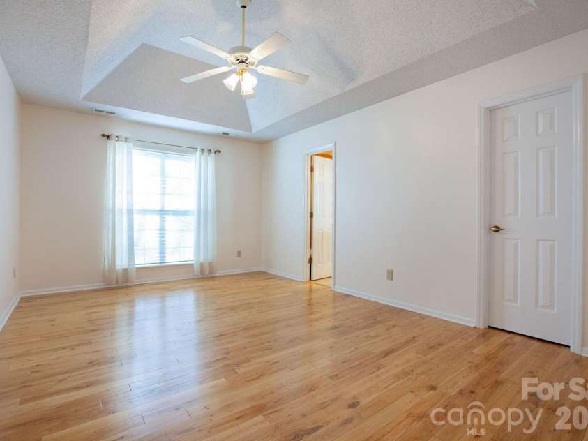 14621 Smith Road, Charlotte, NC 28273.  MLS# CAR4381558, YatesRealty ID 22949. 