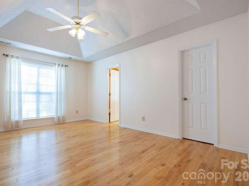 14621 Smith Road, Charlotte, NC 28273.  MLS# CAR4381558, YatesRealty ID 22949. 