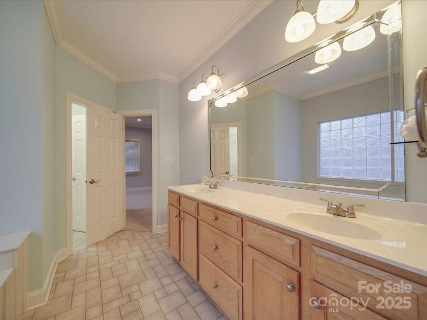 121 Sierra Woods Drive, Troutman, NC 28166.  MLS# CAR4210634, YatesRealty ID 2295. 