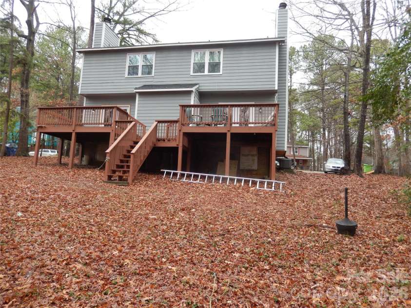 549 Brent Road, Raleigh, NC 27606.  MLS# CAR4350994, YatesRealty ID 2295. 