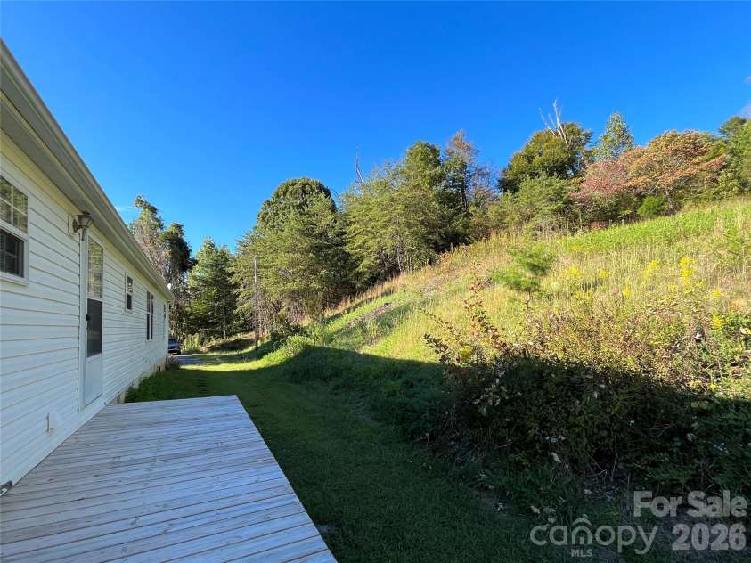 15 Mothers Way, Marshall, NC 28753.  MLS# CAR4380284, YatesRealty ID 22952. 