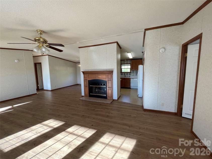 15 Mothers Way, Marshall, NC 28753.  MLS# CAR4380284, YatesRealty ID 22952. 