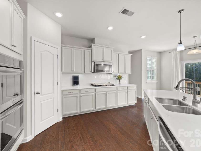 830 Spelman Drive, Fort Mill, SC 29707.  MLS# CAR4381190, YatesRealty ID 22954. 