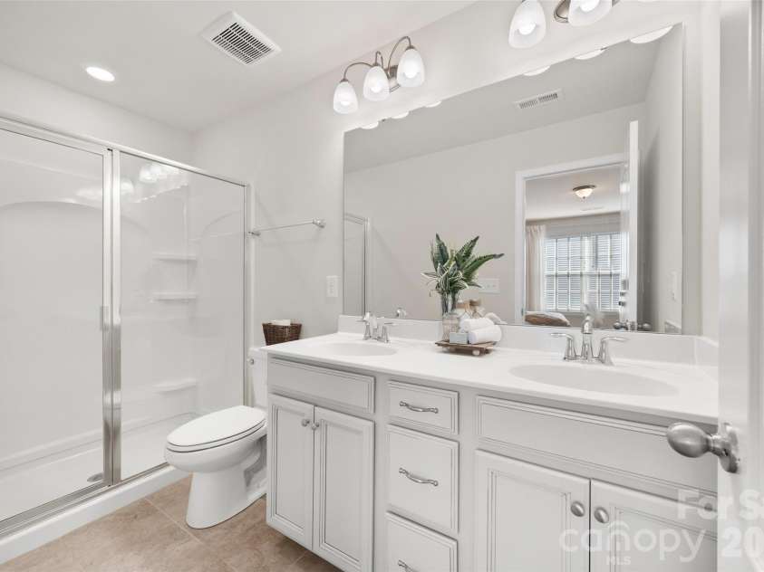 830 Spelman Drive, Fort Mill, SC 29707.  MLS# CAR4381190, YatesRealty ID 22954. 