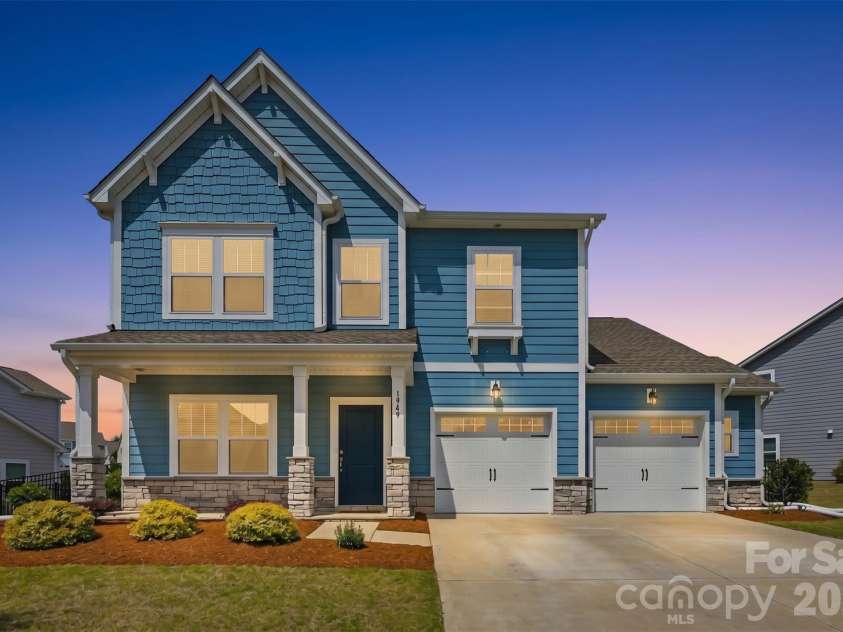 1949 Thoreau Way, York, SC 29745.  MLS# CAR4380587, YatesRealty ID 22955. 