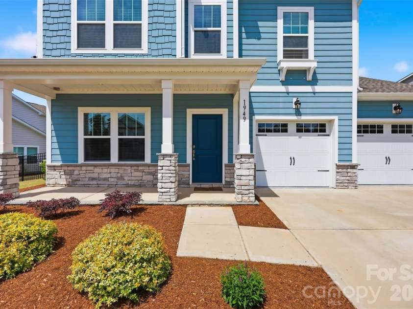 1949 Thoreau Way, York, SC 29745.  MLS# CAR4380587, YatesRealty ID 22955. 