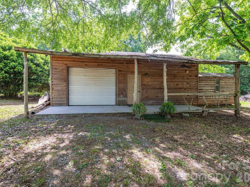 1219 Maple Springs Ch Road, Shelby, NC 28152.  MLS# CAR4380514, YatesRealty ID 22956. Workshop