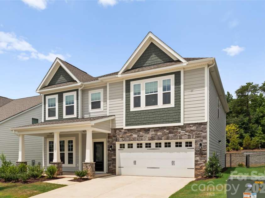 11117 Lochmere Road, Charlotte, NC 28278.  MLS# CAR4375474, YatesRealty ID 22957. 