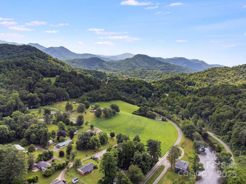 29 Winterberry Drive, Cullowhee, NC 28723.  MLS# CAR4275594, YatesRealty ID 22957. 