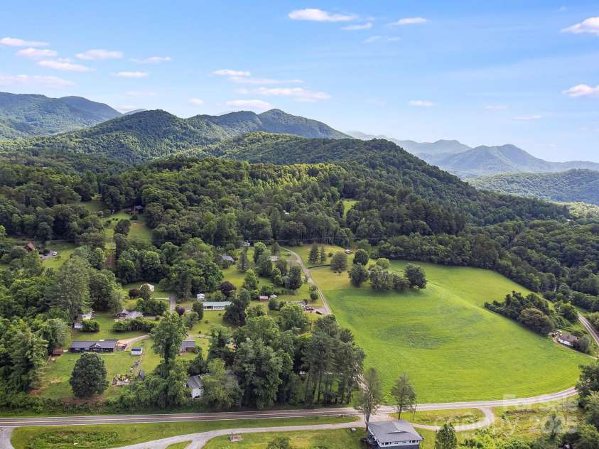 29 Winterberry Drive, Cullowhee, NC 28723.  MLS# CAR4275594, YatesRealty ID 22957. 