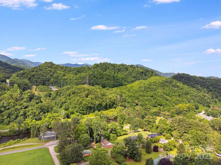 29 Winterberry Drive, Cullowhee, NC 28723.  MLS# CAR4275594, YatesRealty ID 22957. 