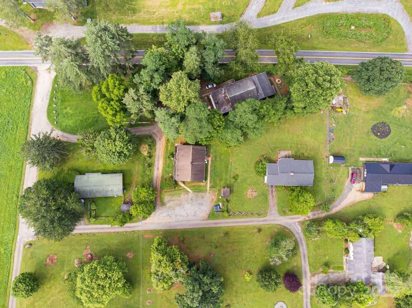 29 Winterberry Drive, Cullowhee, NC 28723.  MLS# CAR4275594, YatesRealty ID 22957. 