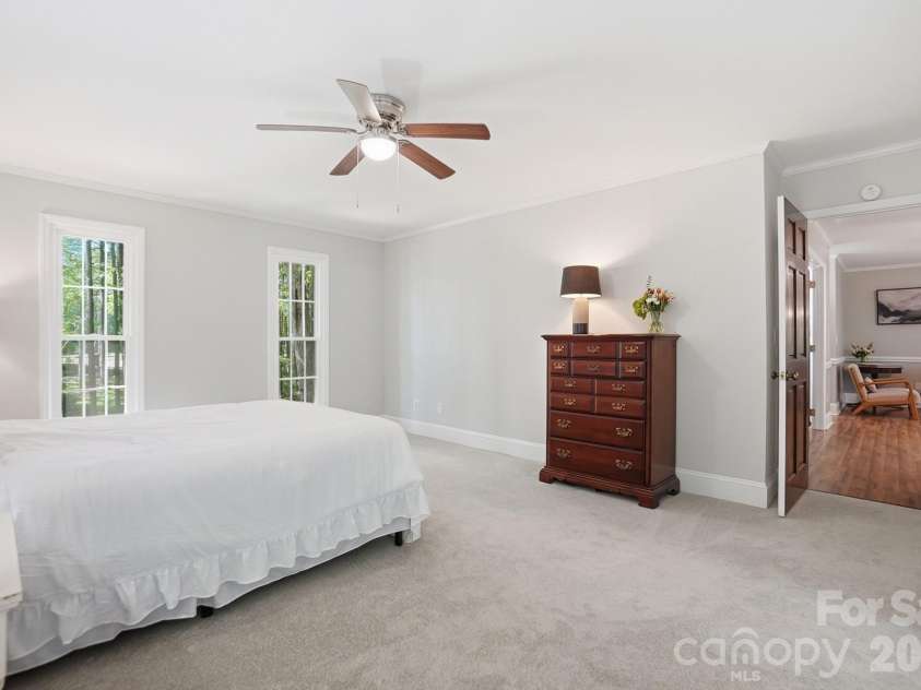 11103 Idlewild Road, Matthews, NC 28105.  MLS# CAR4367524, YatesRealty ID 22958. 
