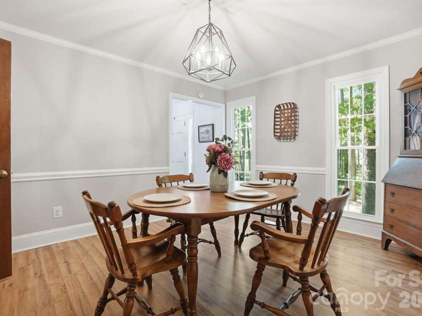 11103 Idlewild Road, Matthews, NC 28105.  MLS# CAR4367524, YatesRealty ID 22958. Dining Room