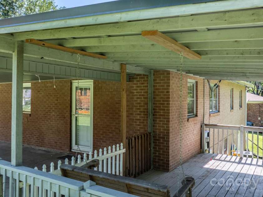 917 Sunset Avenue, Valdese, NC 28690.  MLS# CAR4271512, YatesRealty ID 22958. 