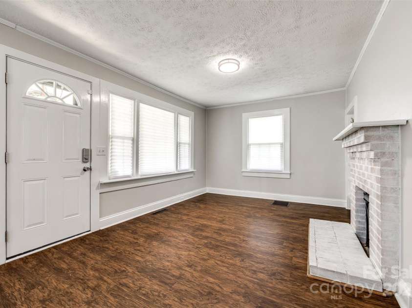 903 Rhode Island Avenue, Kannapolis, NC 28083.  MLS# CAR4275066, YatesRealty ID 22959. 